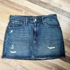 Levi’s Denim Distressed Skirt